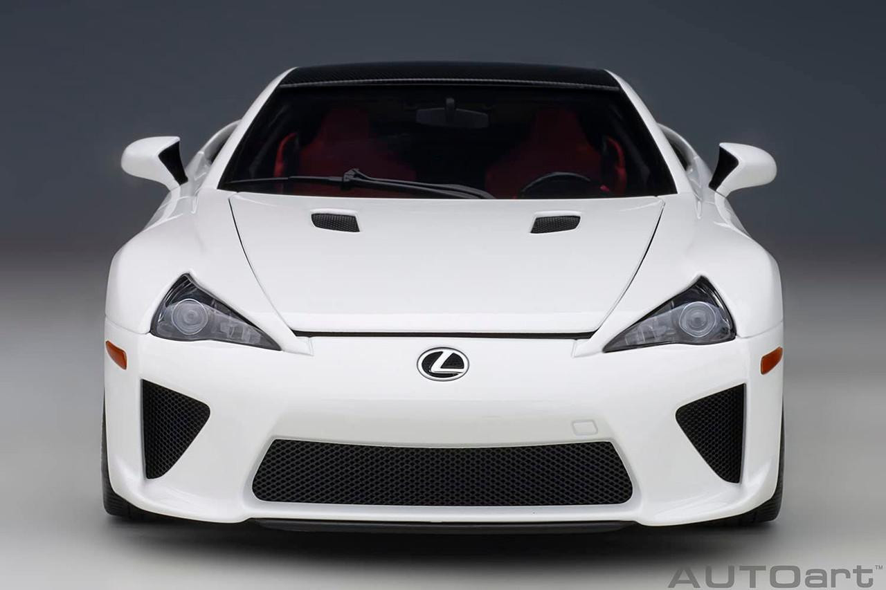 1/18 Lexus LFA (Whitest White/Black Carbon) Finished Model