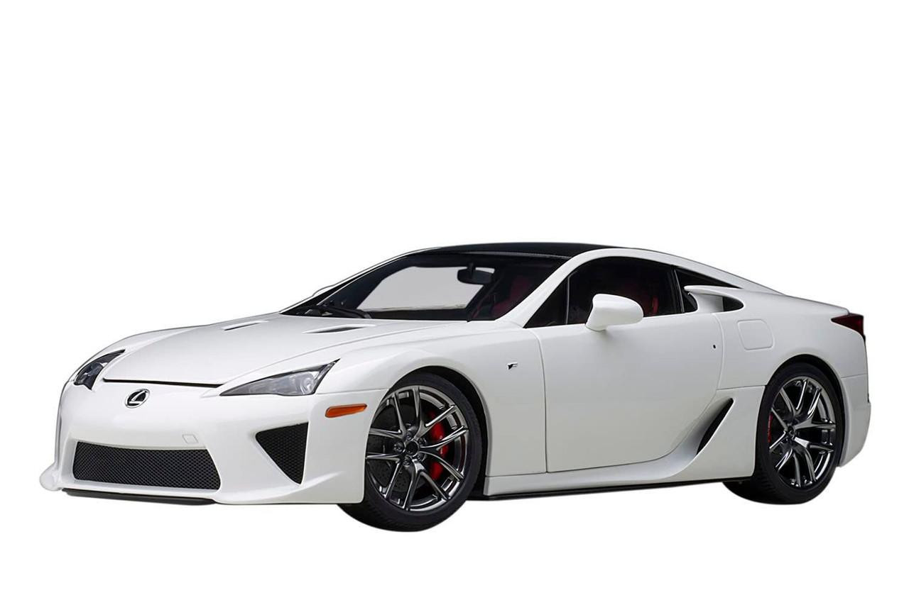 【未開封】Lexus LFA (Whitest White/Carbon) 1/18 Lexus LFA (Whitest White/Black Carbon) Finished Model