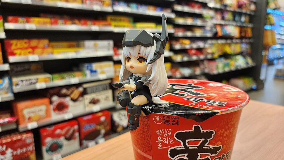 ClawsUp: Cup Noodle Holder Figure - Snow White (Goddess of Victory