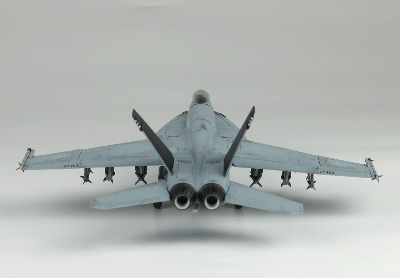 1/72 Scale U.S. Navy Carrier-Based Fighter F/A-18E Super Hornet