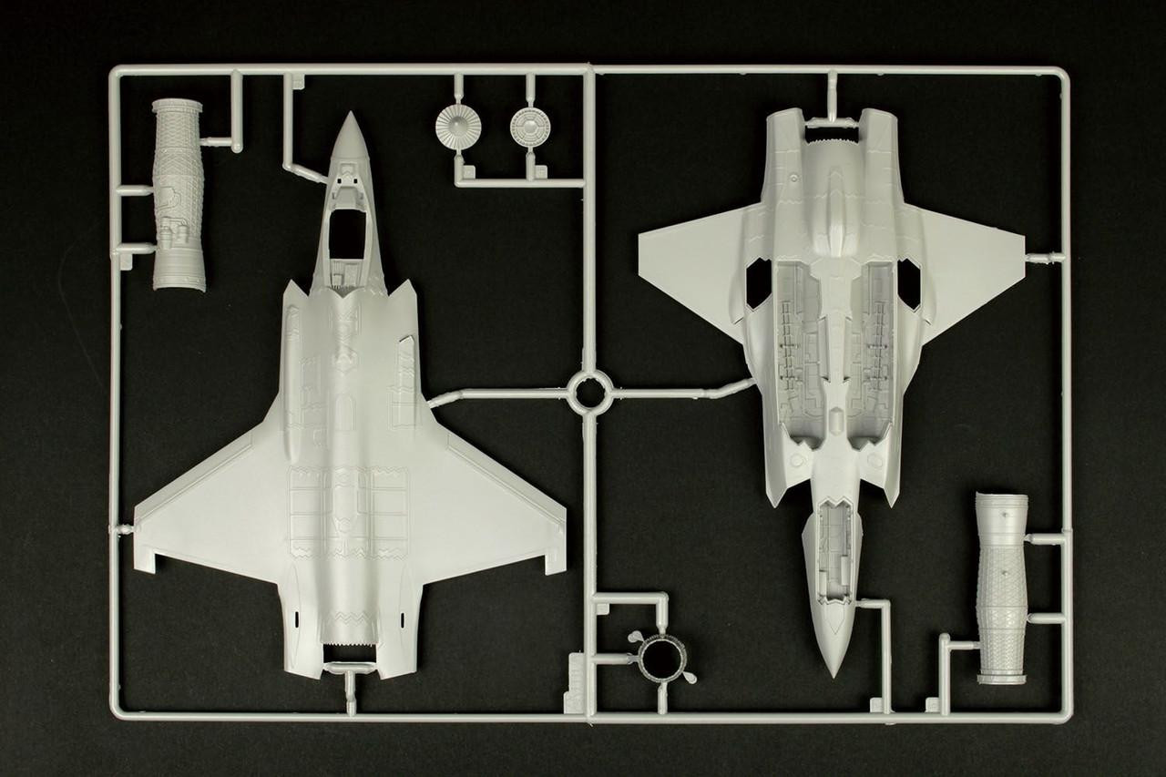 1/72 JASDF F-35A Lightning II 301st Squadron 50th