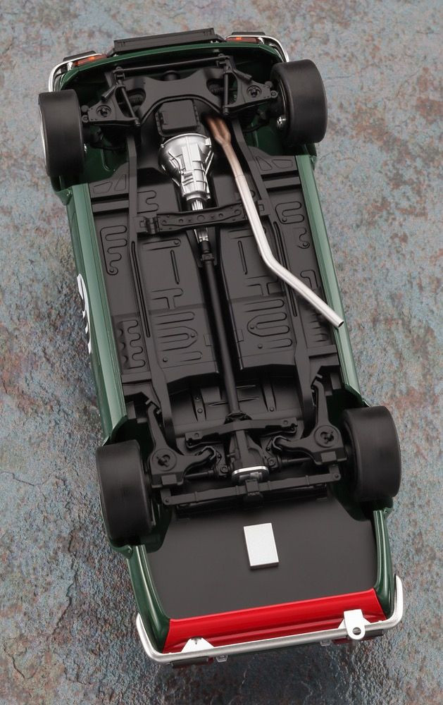 1/24 Isuzu Bellett 1600GTR Race Version Plastic Model