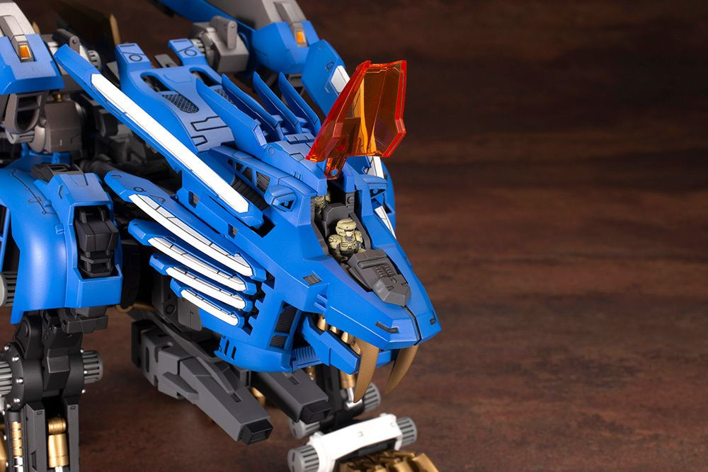 HMM ZOIDS 1/72 RZ-028 Blade Liger AB Plastic Model