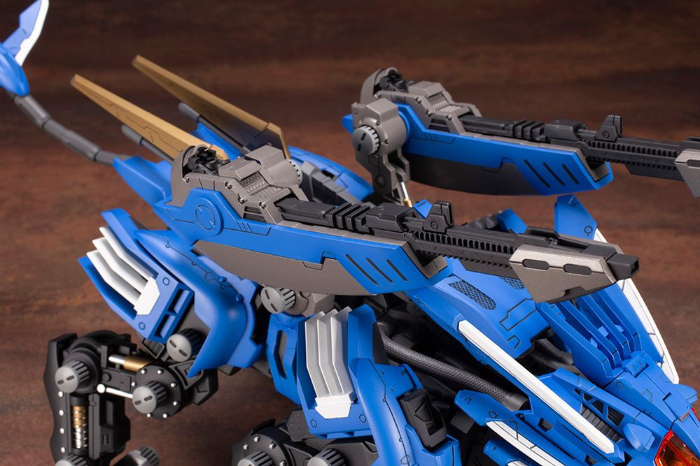 HMM ZOIDS 1/72 RZ-028 Blade Liger AB Plastic Model