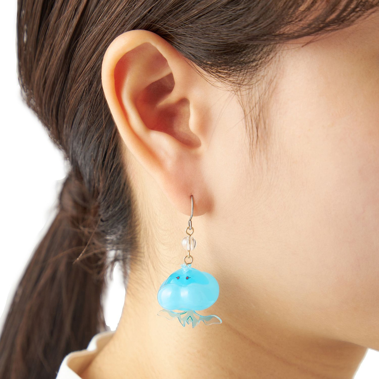 pokemon card earrings Touching up my Custom 3D Pokmon for the card show at the Florida State Fair Grounds this weekend! I have had these earrings for years! They've held up and even this pair is sure to stand out as a uniquely fun addition to your outfit or your jewelry collection 3D Printed Pokemon Card