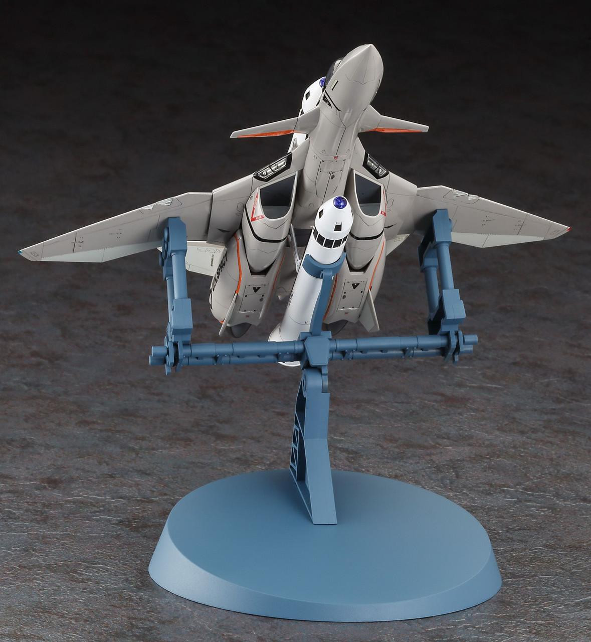 1/72 VF-11B Thunderbolt w/Rocket Booster Macross Plus Plastic Model