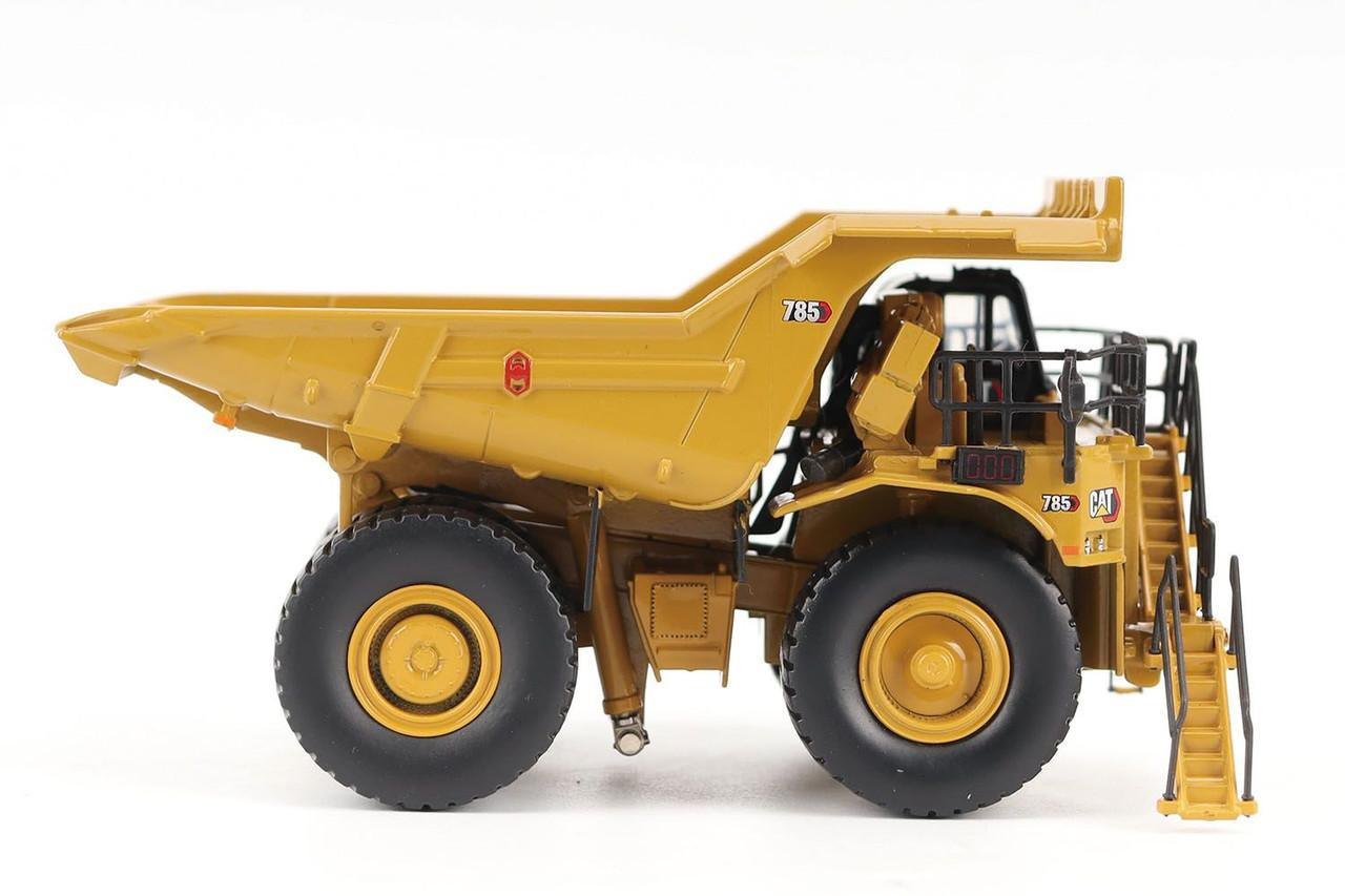 1/87 Caterpillar CAT 785 Mining Truck Plastic Model