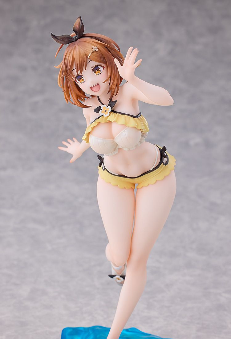 Reisalin Stout: Swimsuit Ver. 1/7 Figure