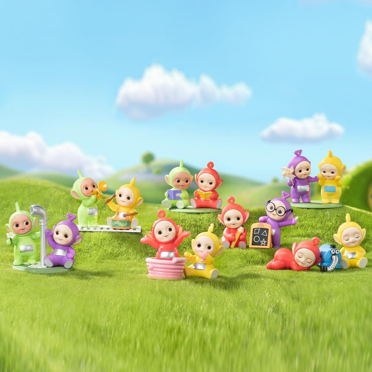 Popmart teletubbies 4種セット　バラ売り可 Over the hills and waaaaaay too cute — the