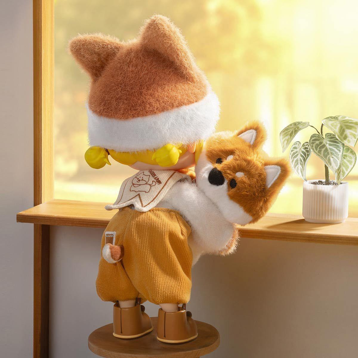 POP-MART Molly Hugging 1/8 Action Figure