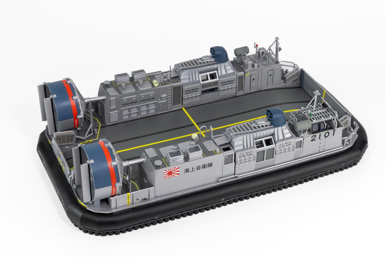 デッドストック！日本製 Bandai AIR SHIP \"GOOD YEAR\" 1/144 Japan Maritime Self Defense Force Landing Craft Air
