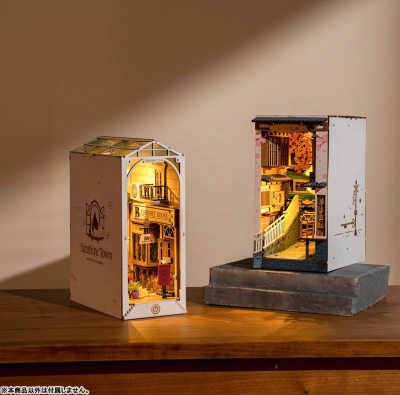 DIY Book Nook Sakura Train Wooden Handmade Kit (340 Pieces)