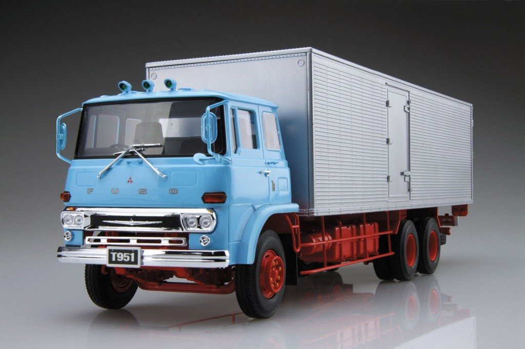 Aoshima 52044 Mitsubishi Fuso T951N 1/32 scale kit - Plaza Japan