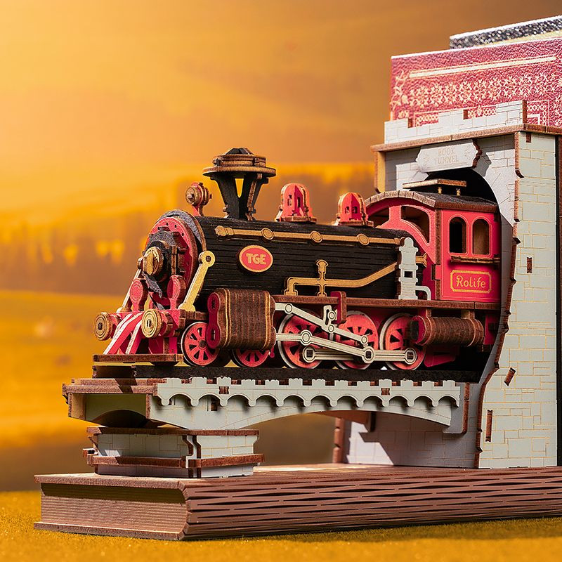 DIY Miniature Kit Century Train (313 Pieces)