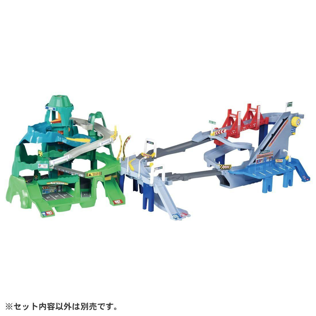 Tomica World Course Expands! 2-Way Lively Expressway