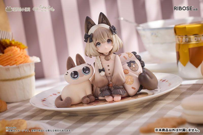 DLC Series Tea Time Cats Siamese Cat x Azuki Friendship Figure
