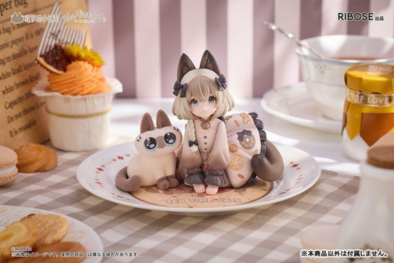 DLC Series Tea Time Cats Siamese Cat x Azuki Friendship Figure