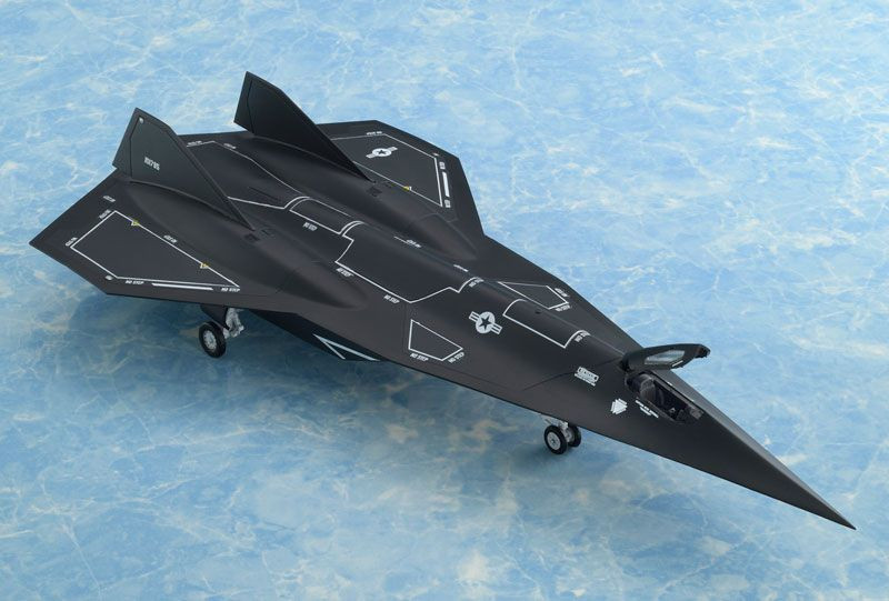 カプチー ベルファイン 1/100 SR-72 ダークスター 1/72 Top Gun Maverick Darkstar Plastic Model
