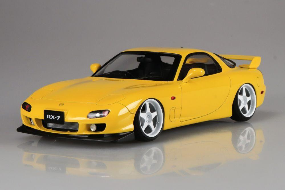 The Tuned Car No. 103 1/24 Scale Mazda FD3S RX-7 2002 Plastic Model