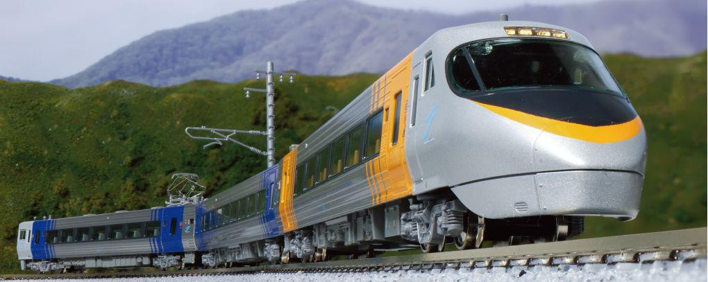 10-021 JR Shikoku Series 8000 'Setouchi Limited Express Train