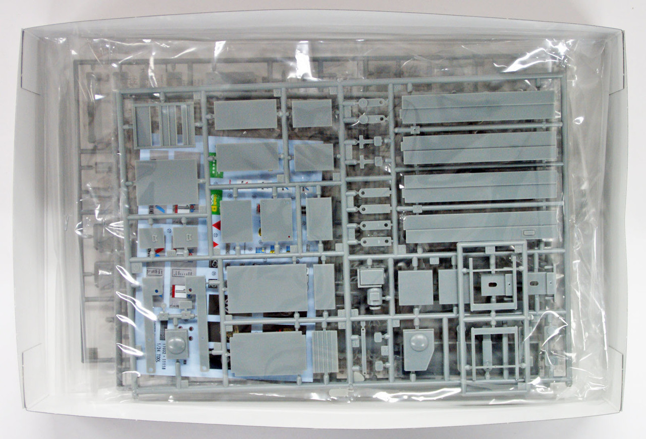 Fujimi 115054: Scale model kit 1/24 scale - Tools (ref. FJ115054)