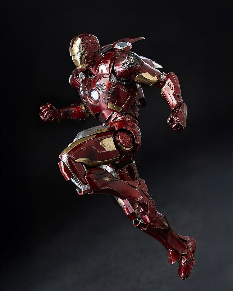 DLX Iron Man Mark 7 (Battle Damaged) Figure (Marvel Studios: The