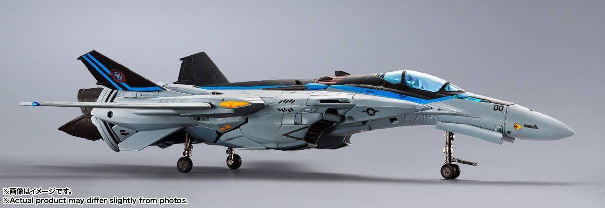 DX CHOGOKIN VF-25 MESSIAH VALKYRIE Top Gun: Maverick Ver.