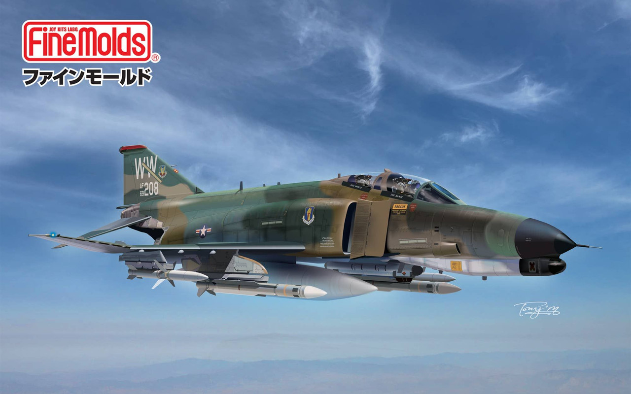 1/72 USAF F-4G Wild Weasel SEA Camouflage Plastic Model