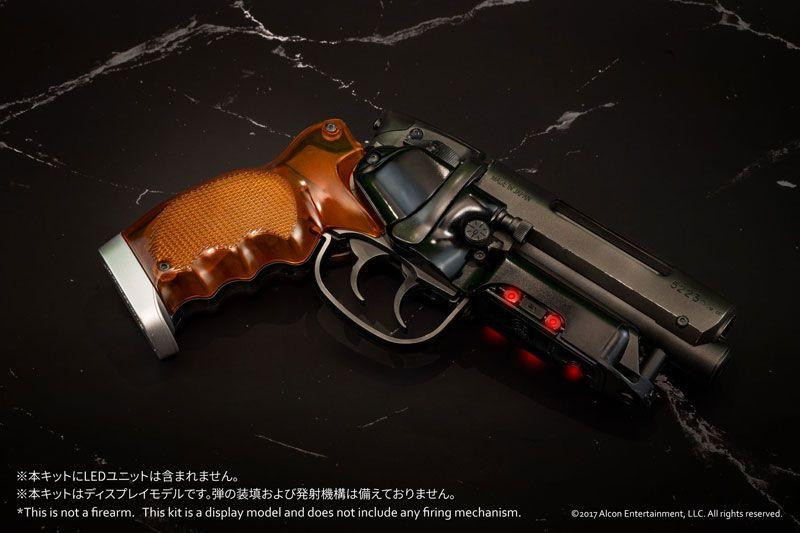 Blade Runner 2049 Deckard's Blaster 1/1 Plastic Model