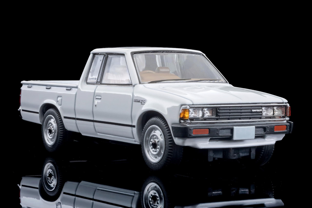 Tomytec Tomica Limited Vintage Neo 1/64 LV-N373a Datsun Truck King