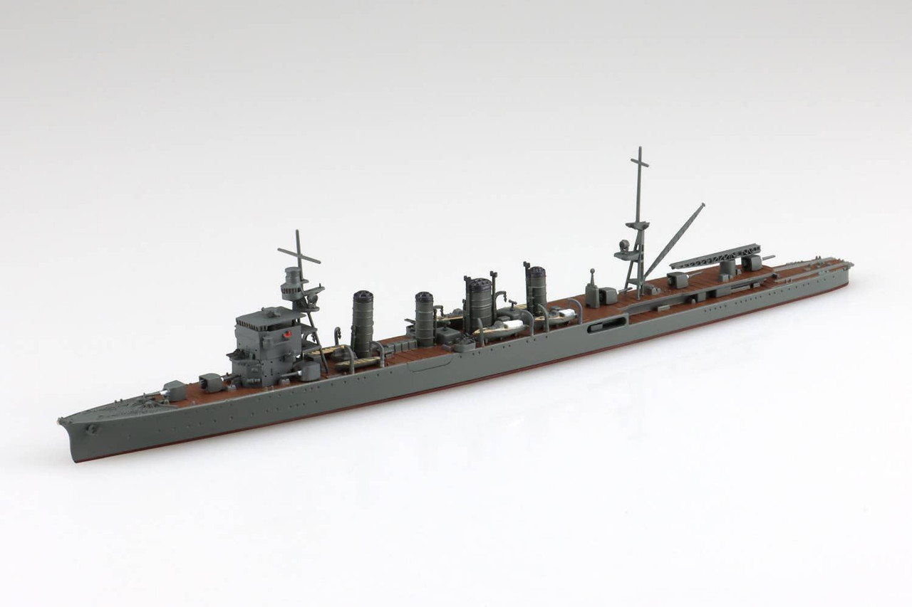 1/700 IJN Light Cruiser Jintsu Plastic Model