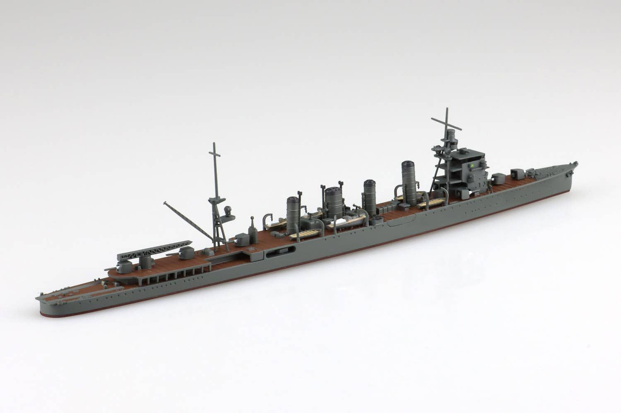 1/700 IJN Light Cruiser Jintsu Plastic Model