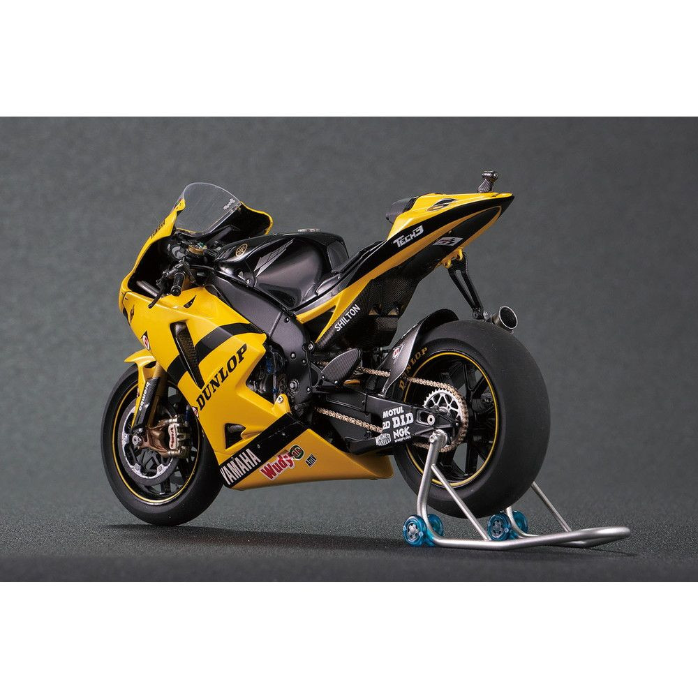 Beemax 1/12 Yamaha YZR-M1 2007 Plastic Model
