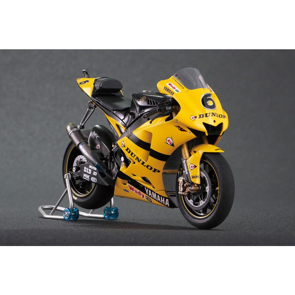 Beemax 1/12 Yamaha YZR-M1 2007 Plastic Model