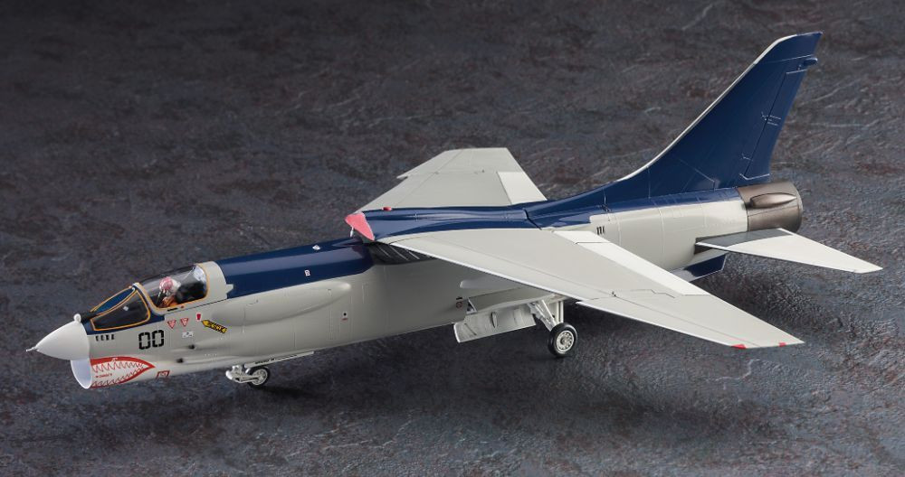 Hasegawa Area 88 F-8E Crusader Shin Kazama