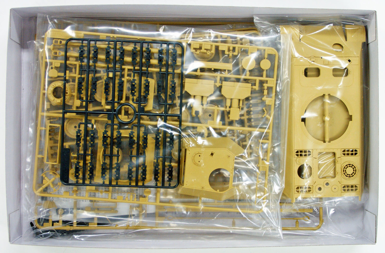 Tamiya 35176 German Panther Type G Late Version 1/35 Scale Kit
