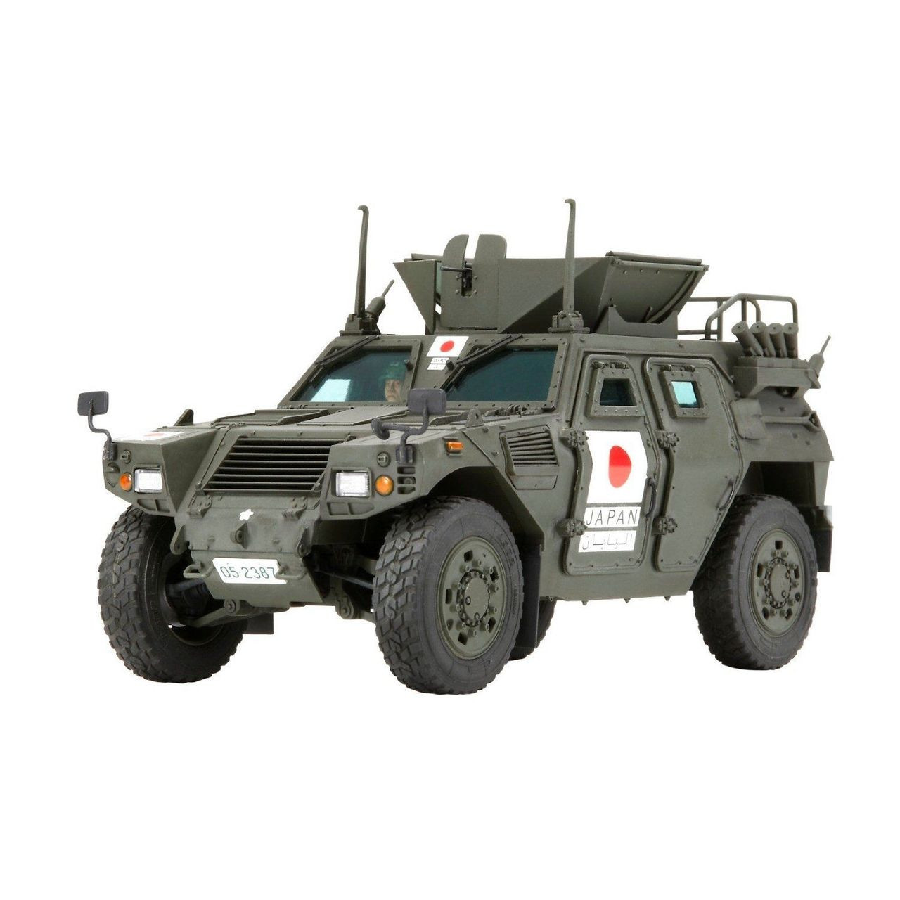 Tamiya 35275 JGSDF Light Armored Vehicle (Iraq Assistance Unit) 1