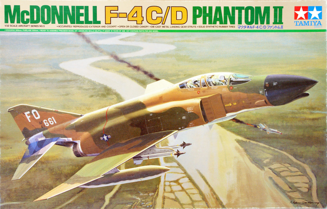 Tamiya 60305 US McDonnell Douglas F-4 C/D PHANTOM II 1/32 Scale Kit