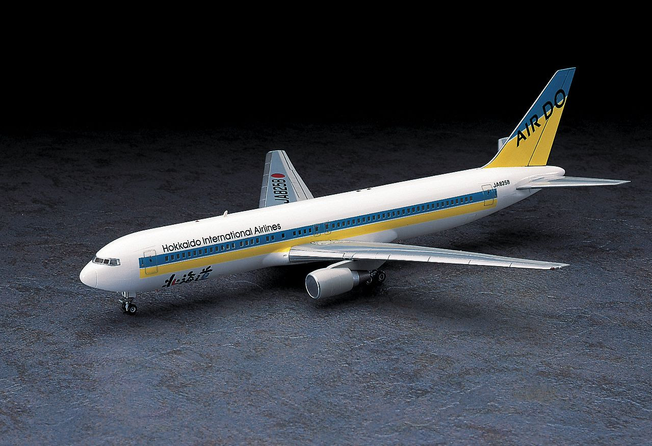 Hasegawa 12 Hokkaido International Airline AIR DO Boeing 767-300 1