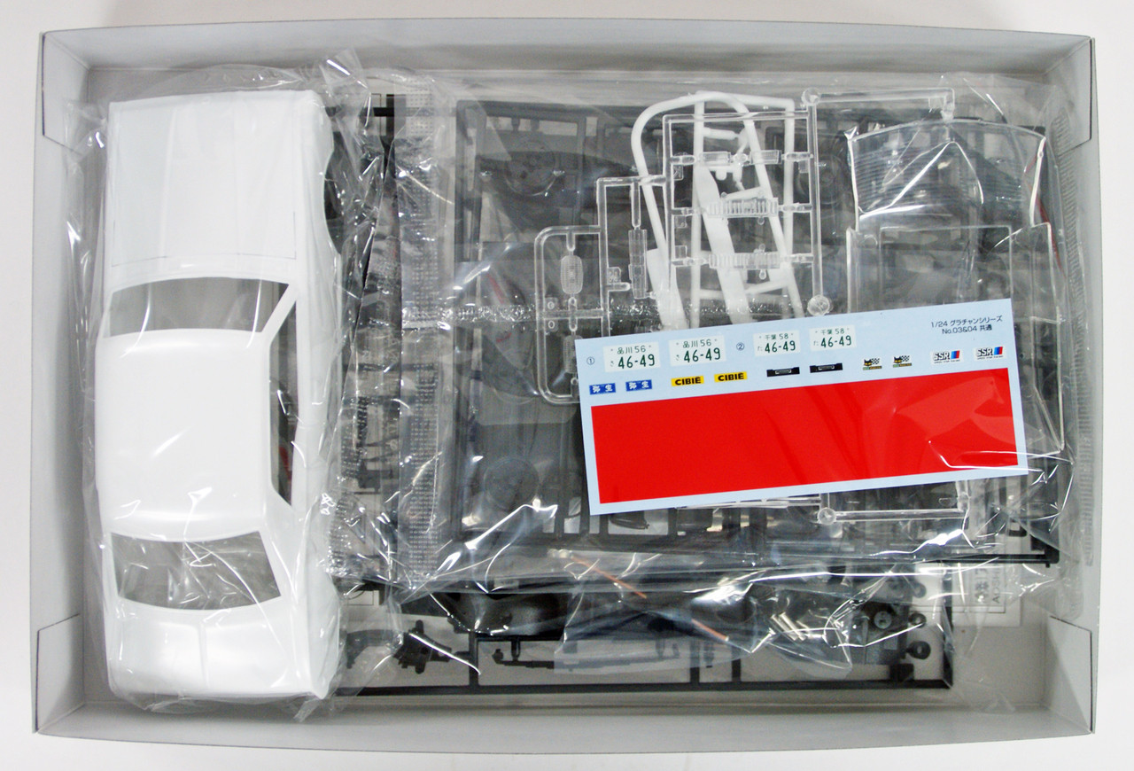 新品】CEDRIC 4Dr HT2000 SGL-E 1/24モデルキット 【公式通販】