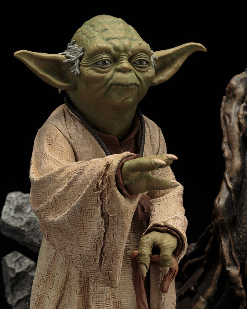 Star Wars ARTFX Yoda The Empire Strikes Back Figure