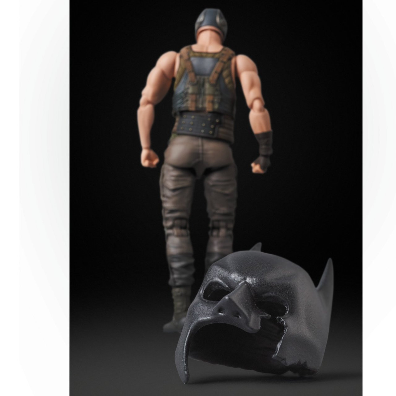 MAFEX 052 Batman The Dark Knight - Bane Figure