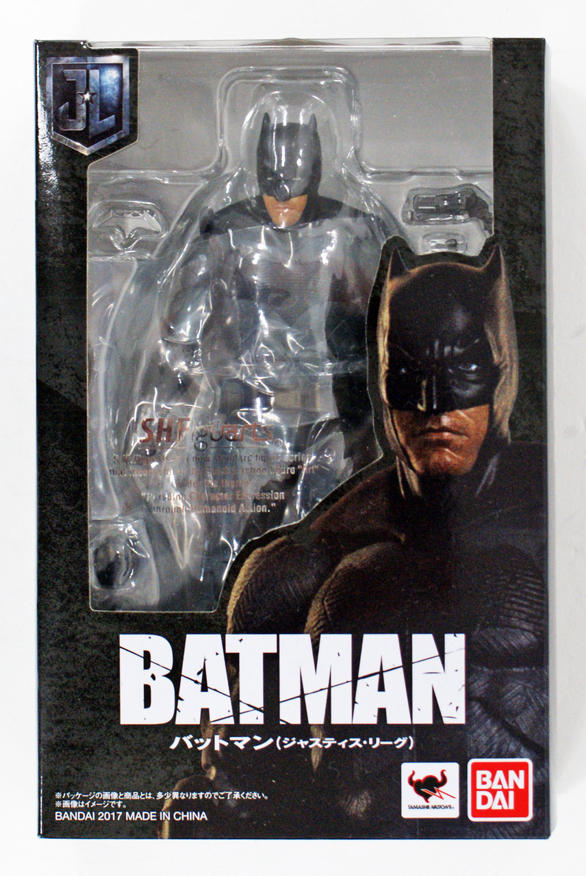 S.H. Figuarts Batman (Justice League) Action Figure