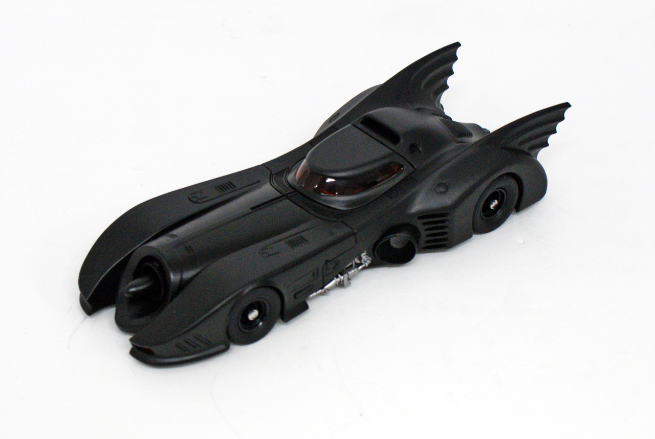 Movie Revo Series No.009 Batmobile 1989 Figure