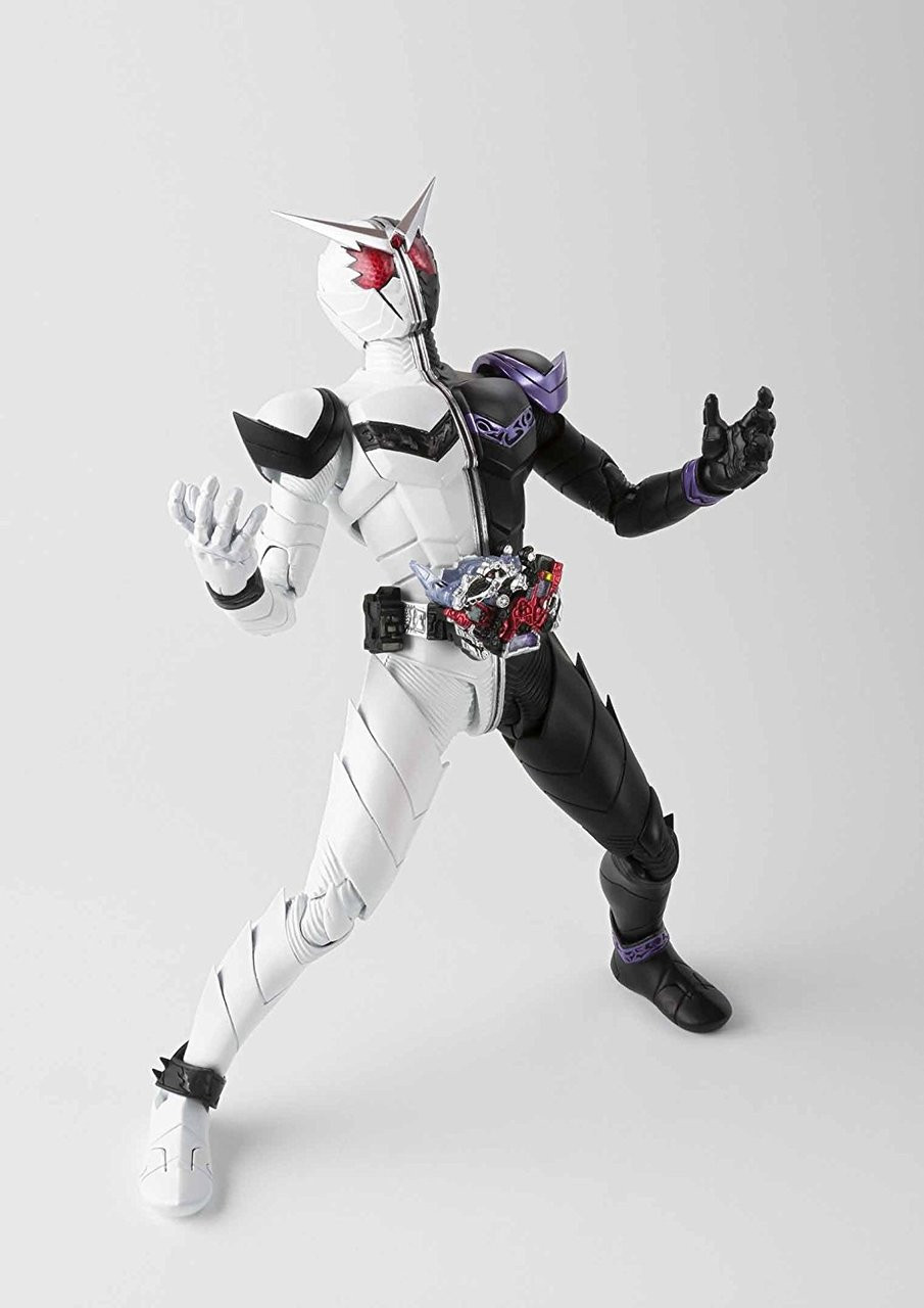 S.H. Figuarts Kamen Rider W Fang Joker Figure | PlazaJapan