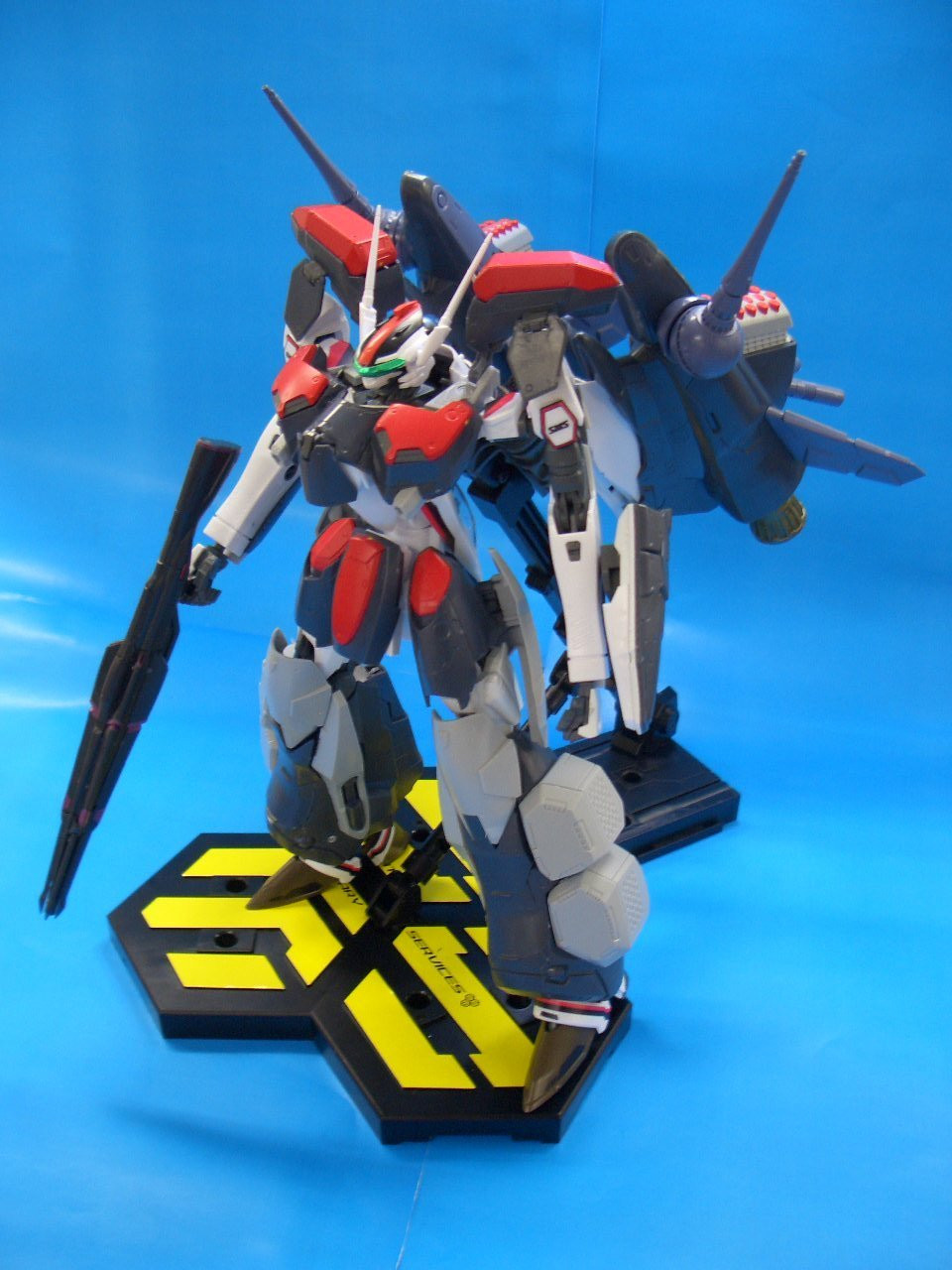 Bandai Macross VF-25F Armored Messiah Valkyrie Alto Custom