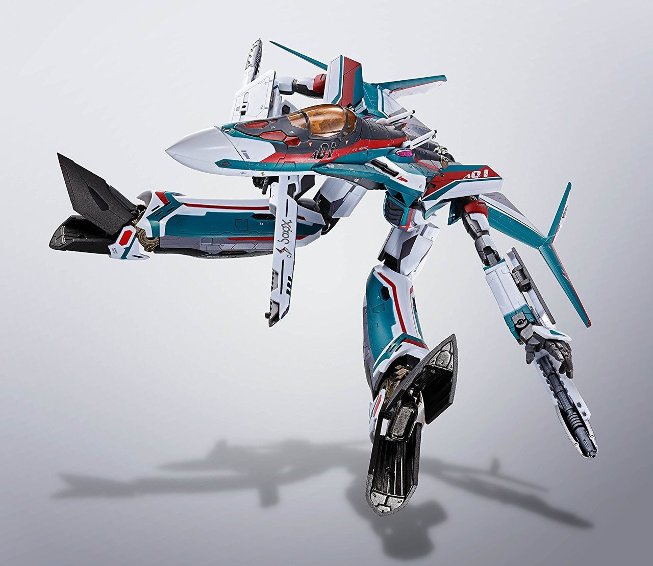 DX Chogokin Macross Delta VF-31S Siegfried (Arad Molders)