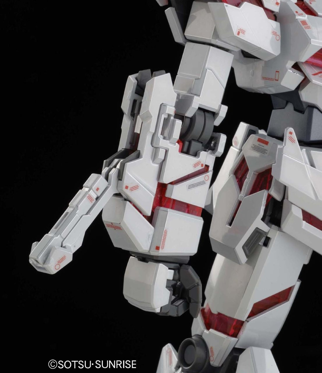 MG ユニコーンガンダム Ver.Ka Titanium Finish Bandai MG 584717 Unicorn Gundam Ver. Ka Titanium Finish