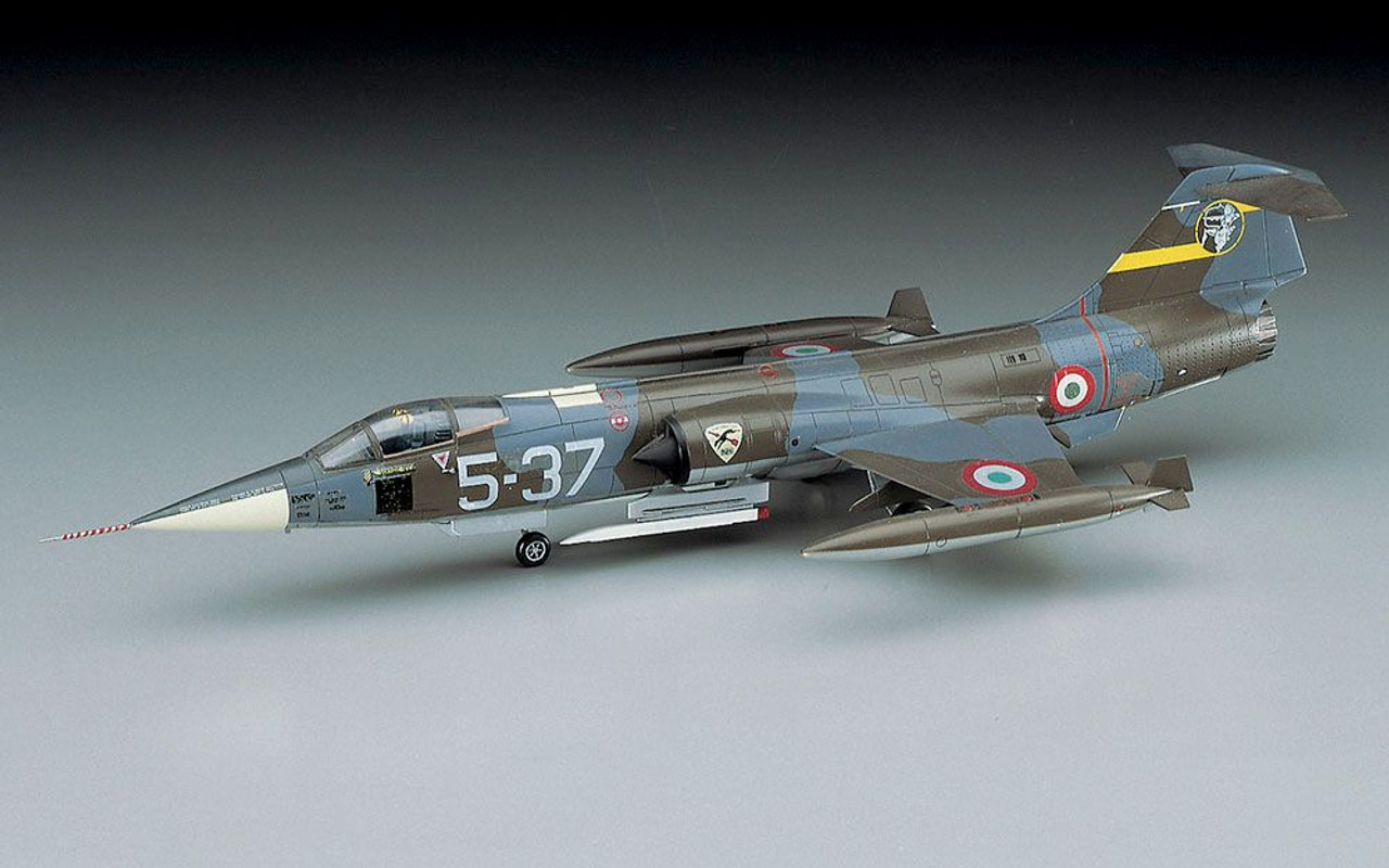 Hasegawa 1/72 F-104S/F-104G Starfighter (Italian Air Force fighter/  Luftwaffe Fighter Bomber) Plastic Model