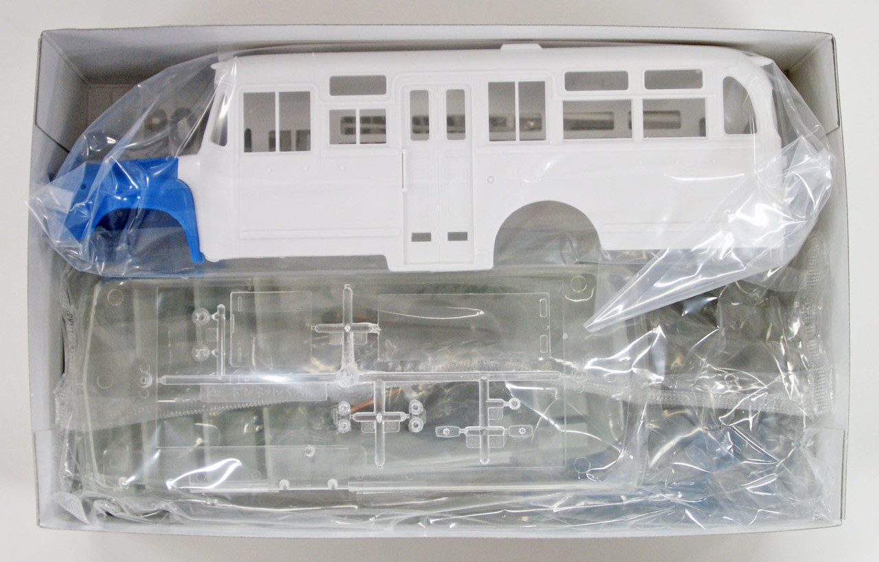 Arii ISUZU BXD-30 BONNET BUS Hokkaido 1/32 | PlazaJapan